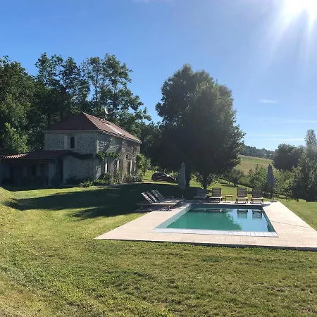 Semesterbostad Maison Le Prieu